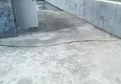 射阳楼顶漏水维修公司分享下如何解决卫生间隐蔽部位漏水的问题?